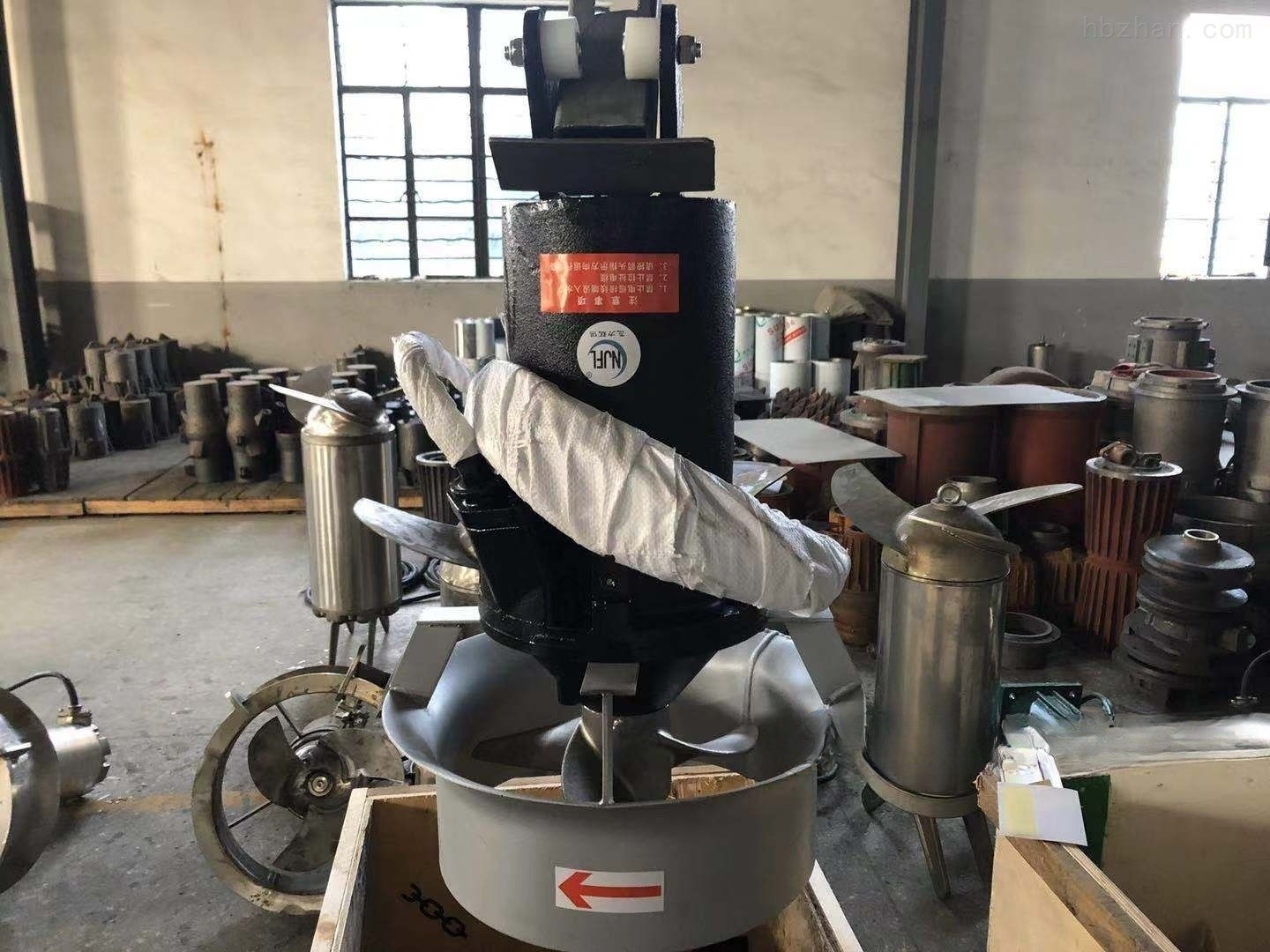 氣動潛水(shuǐ)推(tuī)流器