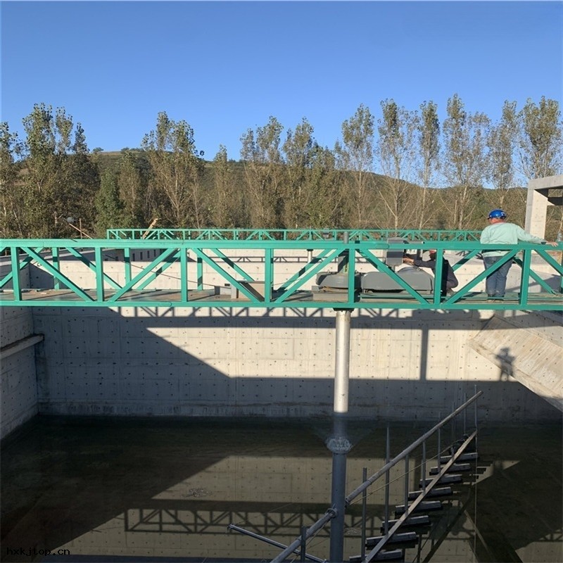 中心(xīn)傳動全(chéng)橋刮泥機